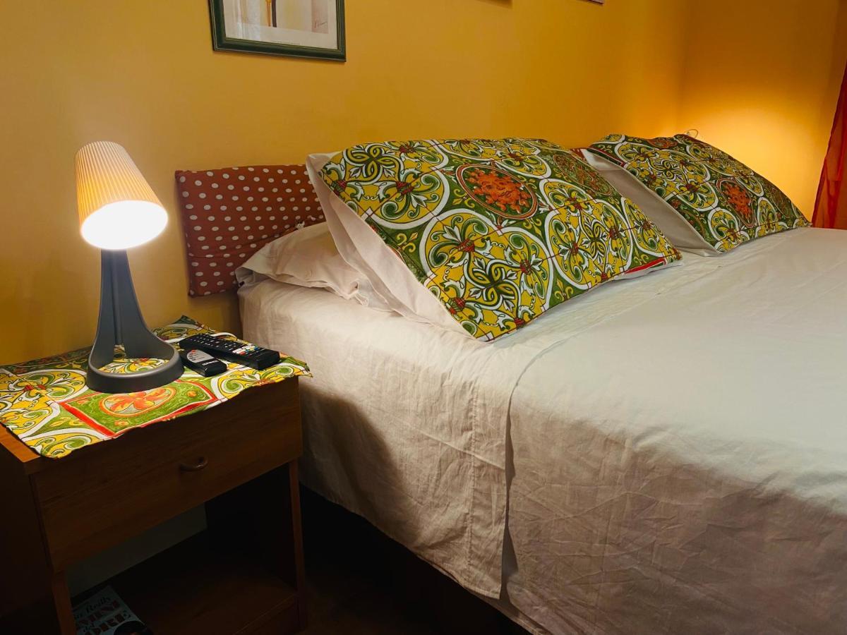 Cottage Gole Alcantara Gloria Room Graniti Buitenkant foto