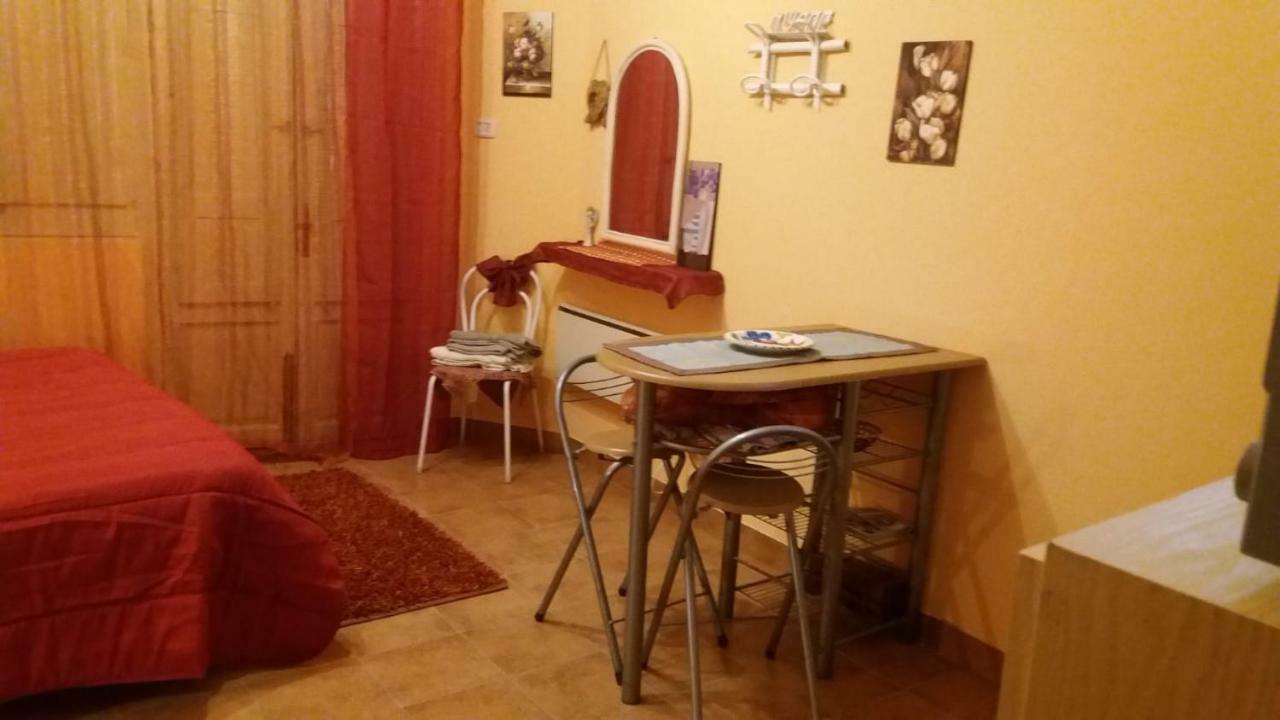 Cottage Gole Alcantara Gloria Room Graniti Buitenkant foto