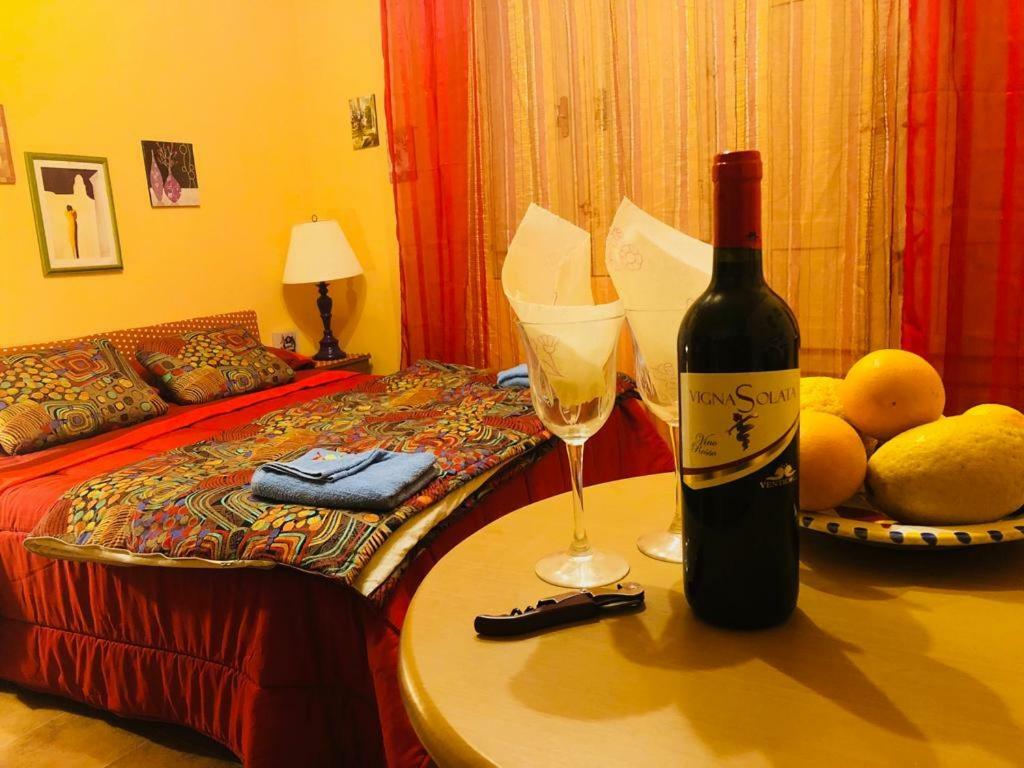 Cottage Gole Alcantara Gloria Room Graniti Buitenkant foto