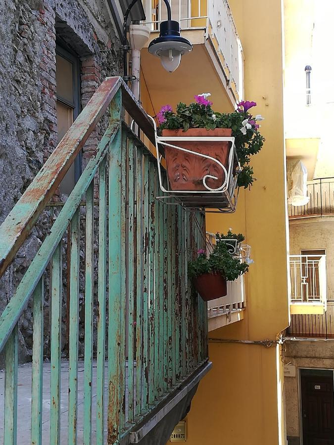 Cottage Gole Alcantara Gloria Room Graniti Buitenkant foto