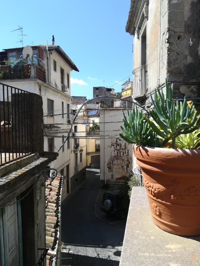 Cottage Gole Alcantara Gloria Room Graniti Buitenkant foto